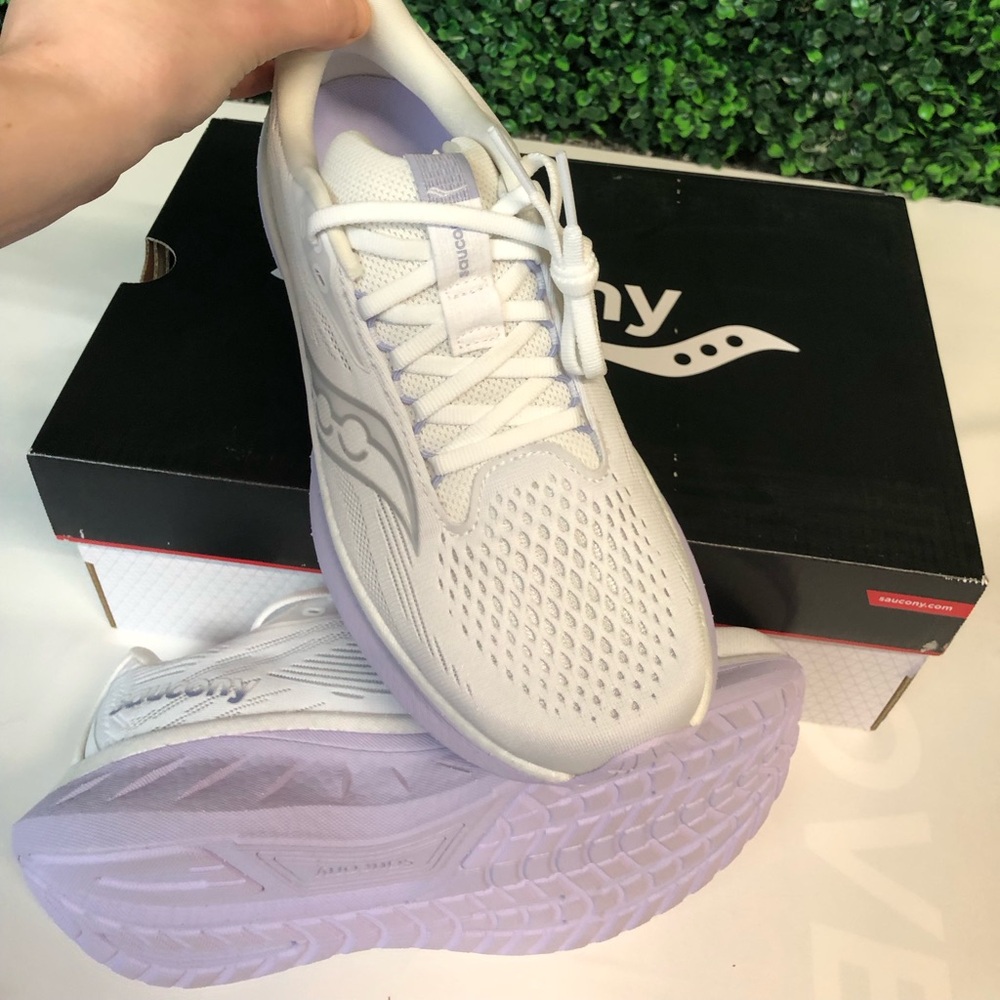 NIB Saucony Ride 18 White And Lavender Womens Tennis Shoe Multi Sizes - Picture 4 of 10